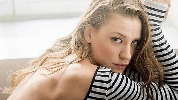 Hem oyunculuğu hem güzelliği ile hepimizi her defasında mest etmeyi başaran ünlü oyuncu Serenay Sarıkaya'yı mutlaka tanıyorsunuzdur.