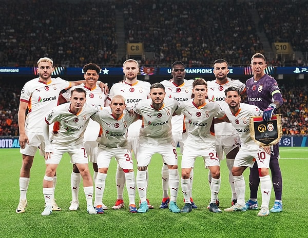 Galatasaray, Şampiyonlar Ligi Play-Off Turu'nun ilk maçında Young Boys deplasmanından 3-2'lik yenilgiyle döndü ve tur şansını İstanbul'da oynanacak maça taşıdı.