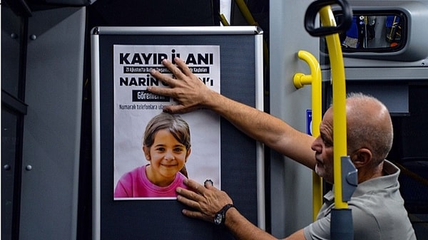 Abisinin kolunda iki ısırık izi olduğu açıklanmış, DNA örneği alınan izlerde Narin'e ait bir bulguya ulaşılamamıştı.