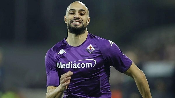 Sarı-lacivertliler, İtalya Seri A ekibi Fiorentina'nın Faslı oyuncusu Ambarat'ı 13 milyon euro mecburi satın alma maddesiyle kiralık olarak kadrosuna kattı.