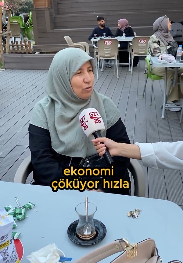 Ardından ise “Fransa’da ekonomi hızla çöküyor. Sağlık sektörü sıfır, doktor randevusu için 6 ay bekliyoruz.” şeklinde konuştu.