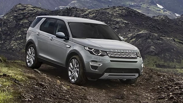 Land Rover Discovery Sport fiyat listesi Şubat 2024