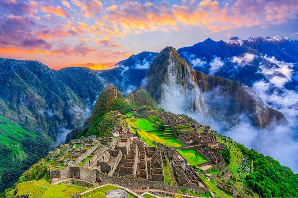 13. Machu Picchu hangi ülkededir?