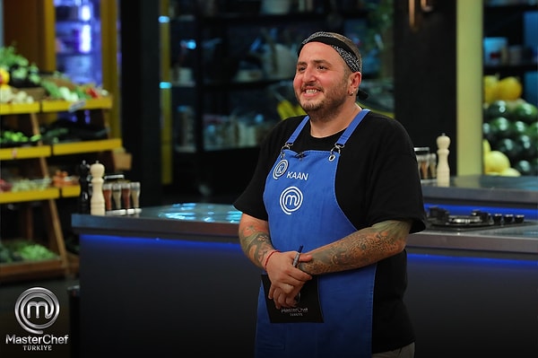 MasterChef'te bu hafta Mavi takım kaptanlığını alan isim Kaan oldu.