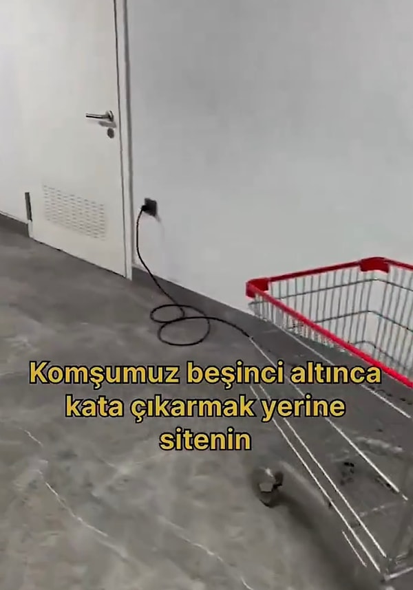 Ancak buna rağmen komşusunun binanın elektriğini kullanıyor olmasından rahatsız olmuştu.