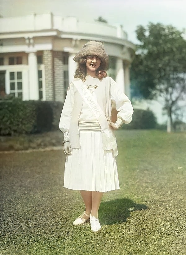 1921 yılında ilk 'Miss America' yarışmasını kazanan kadın Margaret Gorman.