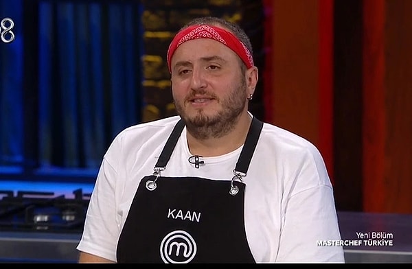 20. MasterChef'in esprili yarışmacısı Kaan her bölüm yaptığı şakalarla izleyicileri güldürürken son dönemde şakaları daha çok diğer yarışmacılarla dalga geçmeye vardığı için sosyal medyada yoğun tepki topladı.