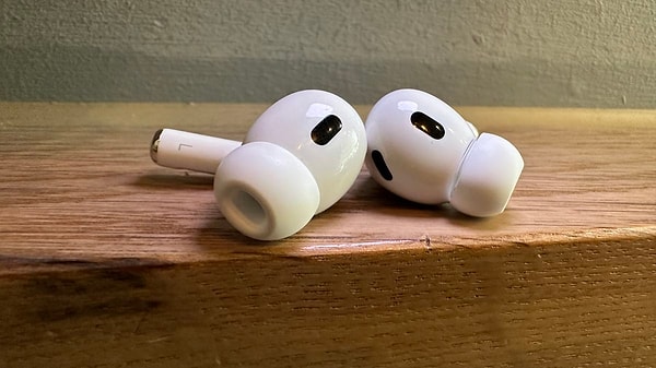 3. AirPods'un kutusunu dikkatle kontrol edin: Basit hatalar gerçeği ortaya çıkarabilir!