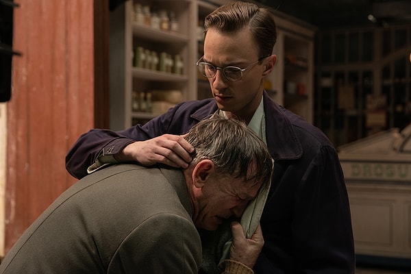 Drew Starkey, Daniel Craig ve Lesley Manville'in başrollerinde oynadığı 'Queer' filmi prömiyerini Toronto Uluslararası Film Festivali'nde yaptı.