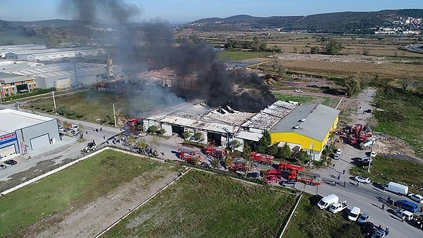 Sakarya Büyükşehir Belediye Başkanı Yusuf Alemdar, Hendek'teki makarna fabrikasında meydana gelen patlamaya ilişkin konuştu.