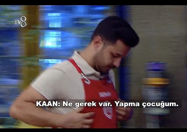 21. MasterChef'in yeni bölüm fragmanında Mehmet Şef ile Semih arasında yaşanan gerilim herkesi şok etti. Semih, Mehmet Şef'in sert sözlerinin ardından stüdyoyu terk etti.