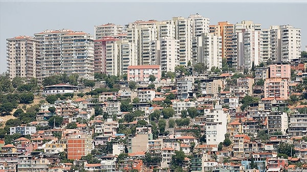 Tepkilerin ardından Ticaret Bakan Yardımcısı Mahmut Gürcan'dan açıklama geldi. Gürcan, incelemeler sonucunda ilanı paylaşan emlak işletmesini tespit ettiklerini belirtti.