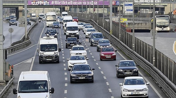 Trafik kazalarında kaskonun maliyeti daha yüksek olmasına rağmen son dönemlerde trafik sigortası fiyatları cep yakıyor.