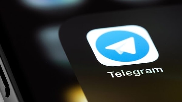 Telegram'ın kurucusu Durov, yaptığı açıklamada "kötü niyetli kişilerin platformu kendi emelleri için kullanmasına izin verilmeyeceğinin" altını çizdi.