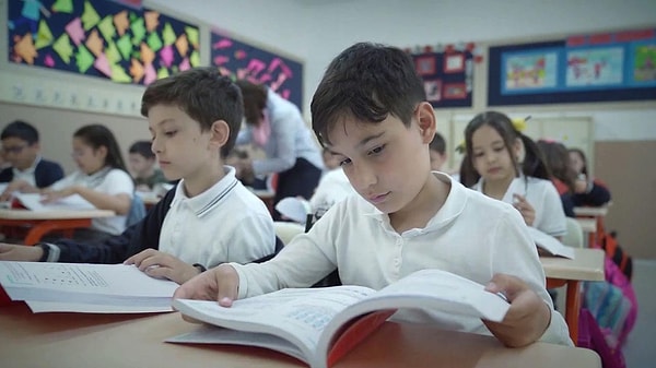 Söz konusu değişiklik kapsamında  ilgili okulların belirlenmesi için çalışmaların devam ettiği belirtiliyor. Değişiklik için ayrıca Valiliklerden onay da alınacak.