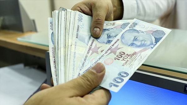 2023 verilerine göre yaşlılık aylığı alanların sayısı 2022 yılına göre 2 milyon artarak 11.5 milyon kişiye ulaştı.