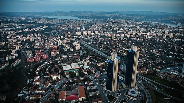 Türkiye gazetesinden Kaan Zenginli’nin haberine göre İstanbul’daki bir dairenin fiyatı bir günde 700 bin TL arttı.