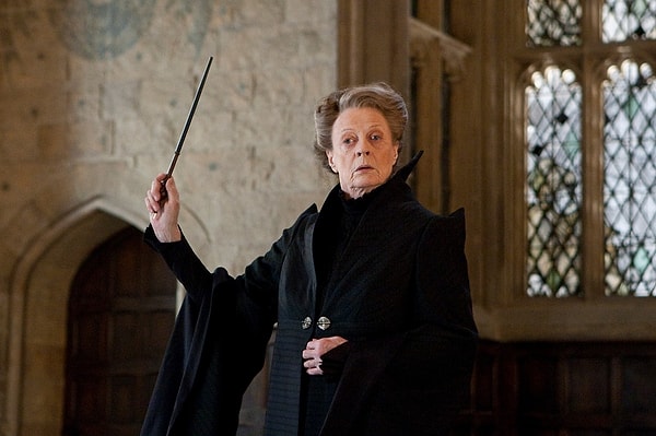 Profesör Minerva McGonagall'a hayat veren Oscar ödüllü oyuncu Maggie Smith'in vefatı da Potter hayranlarını derinden üzdü.