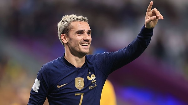 Fransa Milli Takımı ile tam 137 maçta boy gösteren Griezmann, milli takım kariyerinde toplam 44 gole imza attı. 33 yaşındaki futbolcu, Fransa Milli Takımı ile 2018 Dünya Kupası ve 2021 UEFA Uluslar Ligi'ni kazanmıştı.