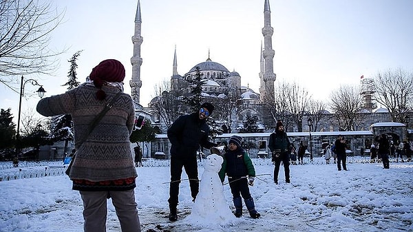 Kurak geçecek kışa karşı önlem alınması gerektiğine işaret eden Prof. Dr. Demir, “Elimizdeki kaynakları dikkatli kullanmamız gerekiyor” diye konuştu.