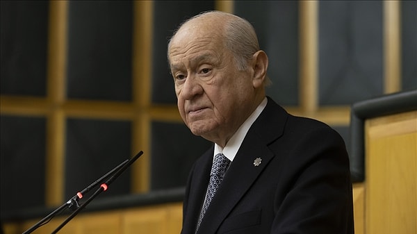 Devlet Bahçeli, Meclis’te yaşanan tokalaşma olayı ile ilgili açıklamada bulundu.