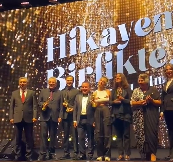 61. Uluslararası Antalya Altın Portakal Film Festivali bugün açılışını yaptı. Törende Erdal Özyağcılar, Işıl Yücesoy, Müjdat Gezen, Selçuk Yöntem ve Şerif Sezer "Onur Ödülü" aldı.