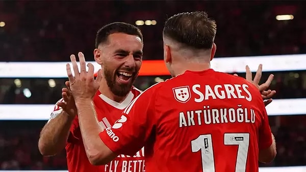 Benfica'da forma giyen milli yıldızlarımız Kerem Aktürkoğlu ve Orkun Kökçü sis engeline takıldı.