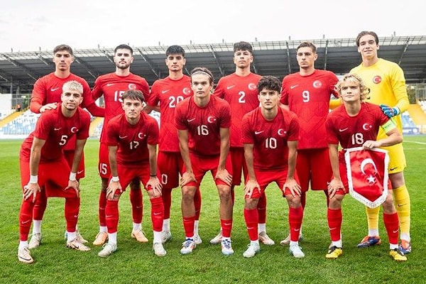 Maça etkili başlayıp 1-0 öne geçtikten sonra oyunun kontrolünü iyice eline alan genç millilerimiz, iyi başladığı elemelerde bu performansını sürdürmek istiyor.