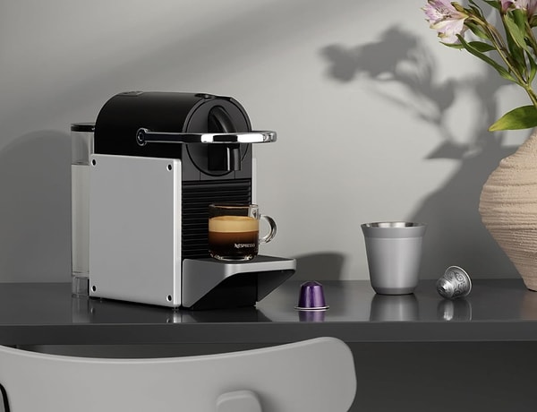 Nespresso D62 Pixie Kahve Makinesi