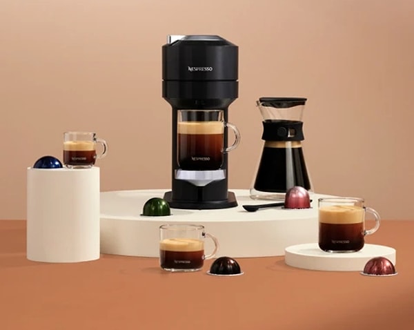 3. Nespresso Vertuo Next Premium Siyah Kahve Makinesi