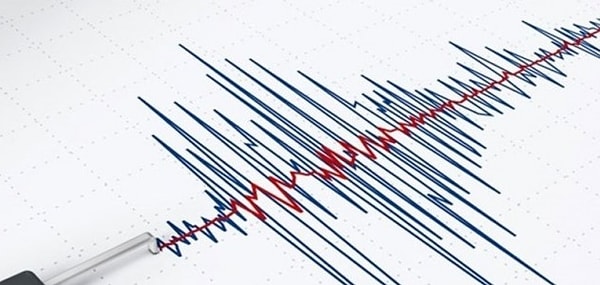 Afet ve Acil Durum Yönetimi Başkanlığı Deprem Dairesi Başkanlığından alınan bilgiye göre, saat 00.05’te merkez üssü Elazığ'ın Sivrice ilçesinde 4,4 büyüklüğünde deprem meydana geldi.