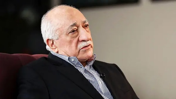 2009’da Meclis kürsüsünde Türkiye’yi Fethullah Gülen tehlikesine karşı uyaran Genç, AK Partili vekillere “Yarına en büyük zararı siz çekeceksiniz” demişti.