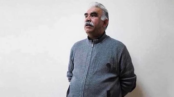 Abdullah Öcalan’ın, tecritte olduğu ve avukatları dahil kimseyle görüştürülmediği de iddia ediliyordu.