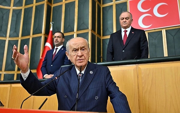 Devlet Bahçeli'nin bugün grup toplantısında Abdullah Öcalan'ın tecritinin kalkmasıyla ilgili yaptığı konuşma gündeme bomba gibi düştü. Tartışmalar devam ederken ChatGPT çok merak edilen soruyu yanıtladı.