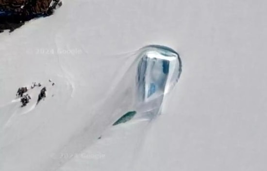 The Mysterious Door in Antarctica Spotted on Google Map