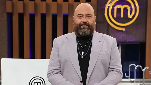 Zaten yoğun bir tempoda çalışan ve restoranları olan Somer Şef'in programa nasıl vakit ayırdığı merak edilirken Hülya Avşar'ın YouTube kanalında MasterChef macerasının nasıl başladığını anlattı.