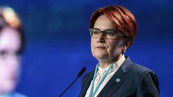 Cumhurbaşkanı Erdoğan’ın şikayeti ile Meral Akşener hakkında “Cumhurbaşkanına hakaret” suçlamasıyla 3 dava, manevi tazminat talep edilen ise 4 dava açılmıştı.