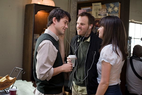 Filmin yönetmen koltuğunda ise '500 Days of Summer', 'The Amazing Spider-Man' ve 'Gifted' filmlerini yönetmesiyle tanınan Marc Webb oturuyor.