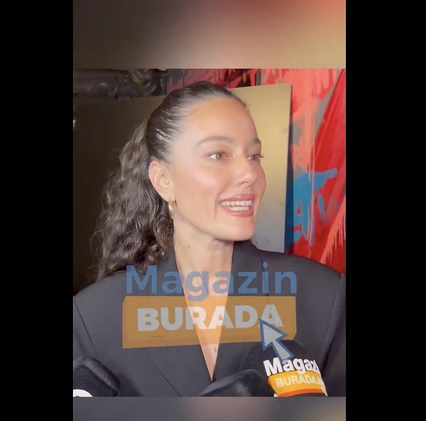 Magazin Burada kameralarına konuşan Akil, gelen eleştiriler hakkında “Ben oyuncuyum, yazılanı oynarım. Herkesin yorumu kendine,” dedi ve bazen sert eleştirilere içten içe beddua ettiğini belirtti.