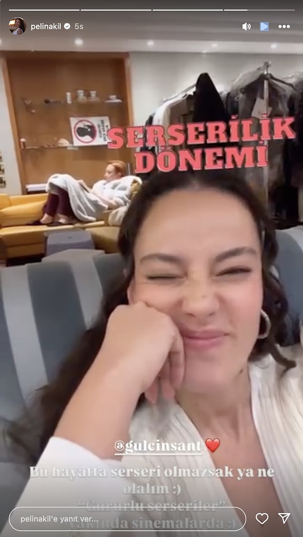 Pelin Akil, hayatının serseri döneminde olma işini sevdi.