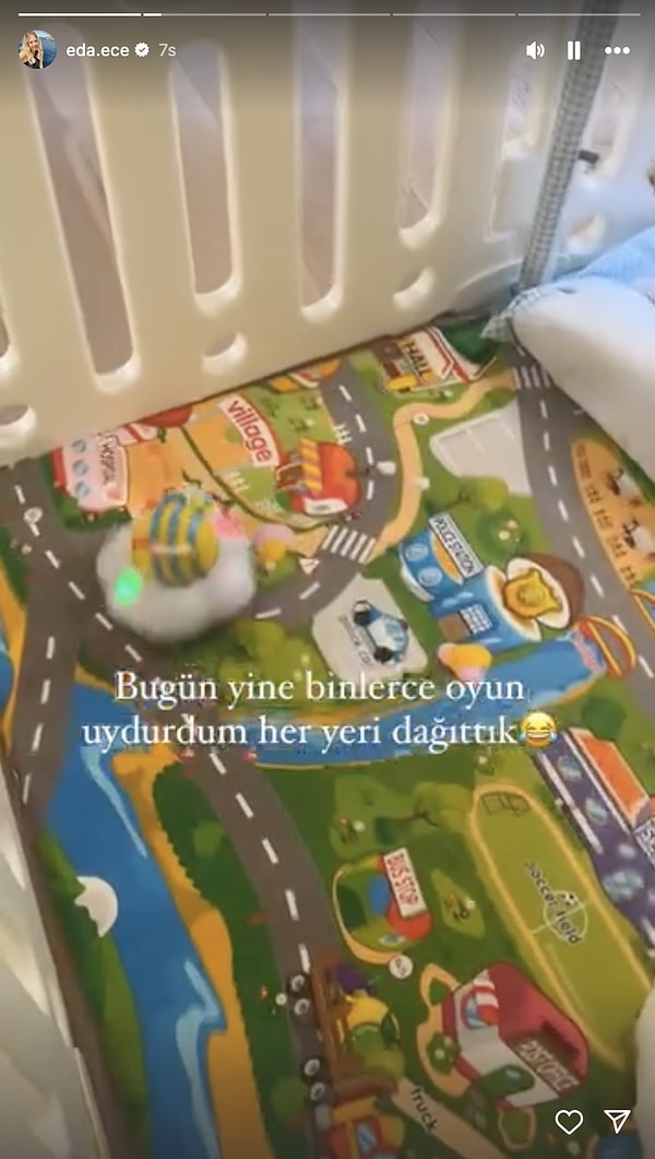 Eda Ece kızıyla oyunlar oynadı.