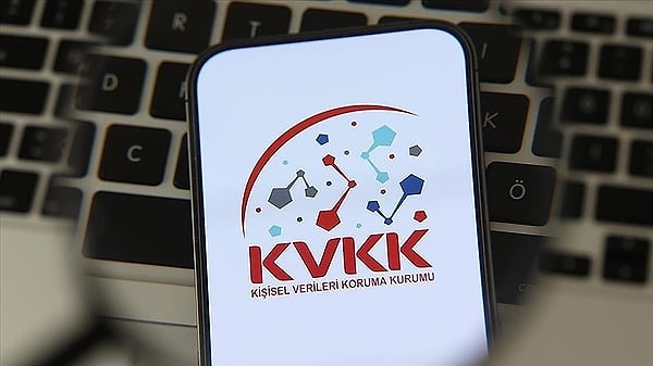 Son olarak Kişisel Verileri Koruma Kurumu (KVKK), vatandaşları indirim döneminde dolandırıcılık vakalarına karşı uyardı.