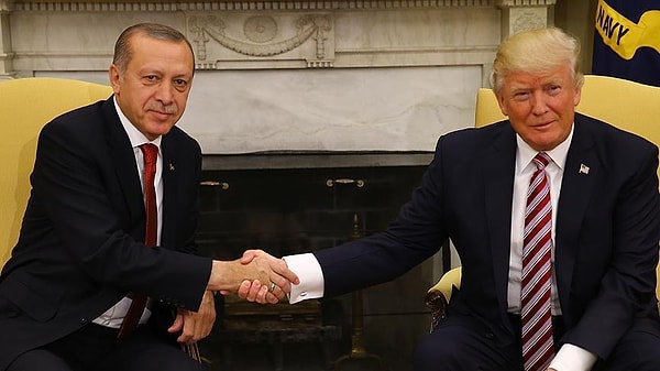 BBC Türkçe’de yer alan habere göre, Trump’ın ilk başkanlık dönemi sırasında Türkiye ile yaşanan ciddi krizler dikkat çekmişti.