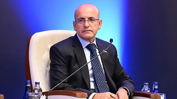 Tartışmalar devam ederken Hazine ve Maliye Bakanı Mehmet Şimşek’in kemer sıkma politikalarına ne kadar önem verdiği biliniyor…