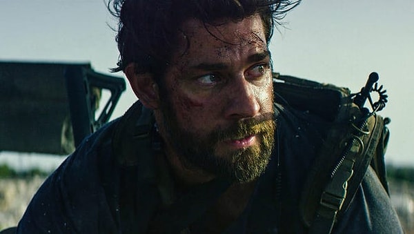 Gelelim asıl konumuza, biz neden şu anda John Krasinski'yi konuşuyoruz? Çünkü kendisi People dergisi tarafından 2024'ün 'Yaşayan En Seksi Erkeği' ünvanına layık görüldü.