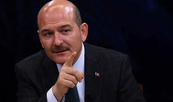 Süleyman Soylu, ortaya çıkan belge sonrasında sosyal medya hesabından; “12 yıl önce AK Parti AR-GE Başkanı iken onlarca çalıştay yapıp her görüşten akademisyen gazeteci, STK ve düşün insanı çağırıp ardından rapor yayınlardık. Kanunlara ve hukuka uyacaksınız diye taahhütname almayı unutmuşuz. Özür dileriz!..” açıklamasında bulundu.