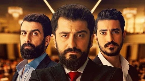 Röportaj Adam adıyla tanıdığımız Mahsun Karaca'nın 'İllegal Hayatlar: Meclis' filmi 1 Kasım Cuma günü vizyona girdi. Film ilkinde olduğu gibi sinemaseverlerden çok büyük ilgi gördü.