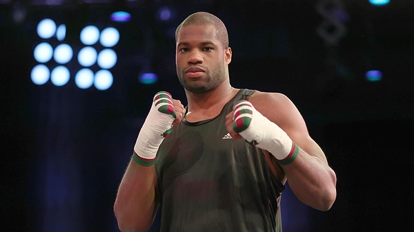 IBF Dünya Ağır Sıklet Boks Şampiyonu Daniel Dubois, efsane Mike Tyson'u yenen Jake Paul'e mesaj attı.