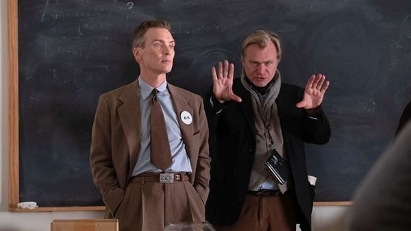 Oscar ödüllü 'Oppenheimer' filminin yönetmeni Christopher Nolan'ın yeni filmi sinemaseverler tarafından çok merak ediliyor. Aylardır Nolan'ın bir vampir filmi hikayesiyle geri döneceği konuşuluyor.