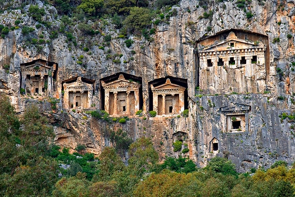 1. Aklımıza ilk gelen yer, Muğla'daki kral mezarları oldu elbette.